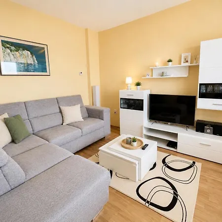 Holiday home House Slatine