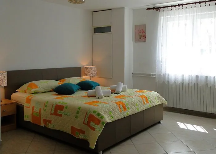 House Slatine Feriehus *