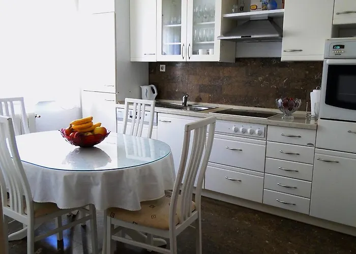 Feriehus House Slatine *