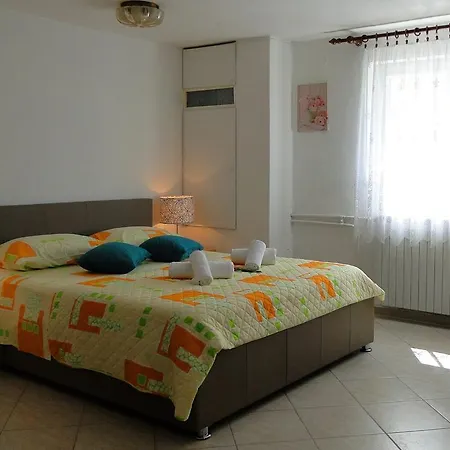 House Slatine Feriehus *